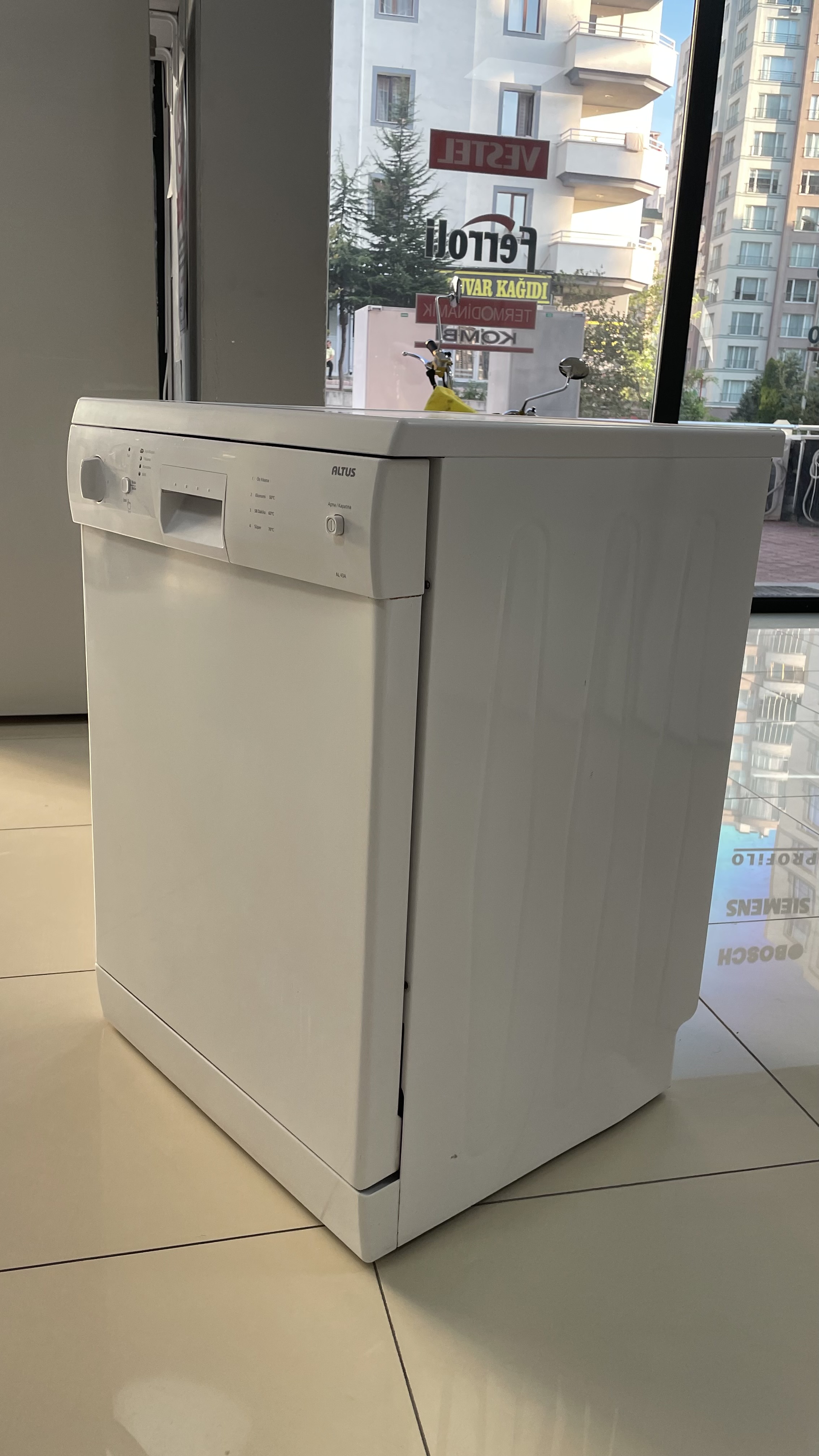 ALTUS 4 PROGRAM BULAŞIK MAKİNASI 
